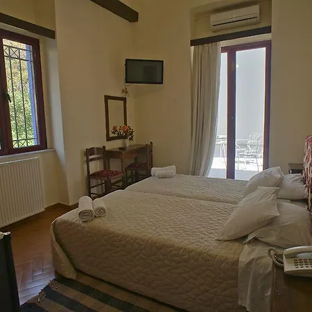 Hotel Dryades Atena