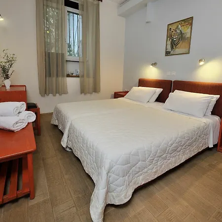 Hotel Dryades Atena