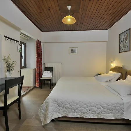 Hotel Dryades Atena